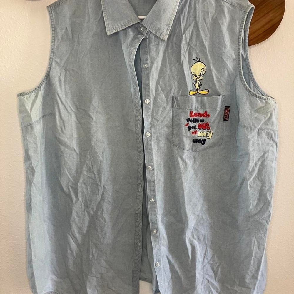 Vintage 2003 Looney Tunes Tweety Bird‎ Sleeveless Button Up Chambray Shirt Sz XL